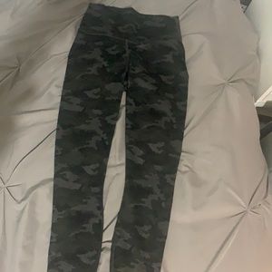 Fabletics camo legging